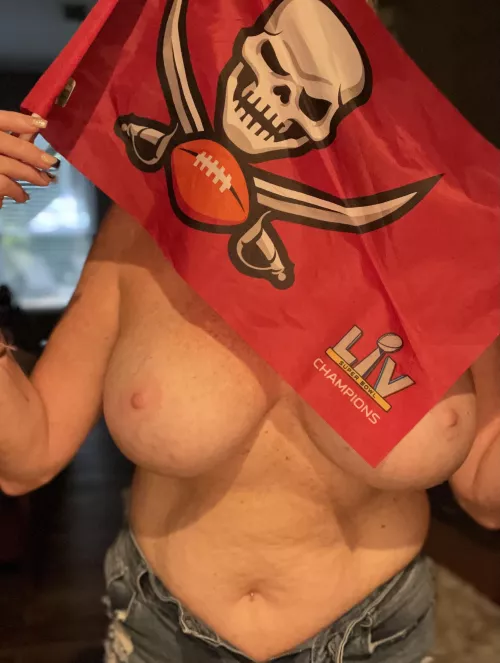 Game day post (f) Whis ready for some football?? by lilbitsassyy4u