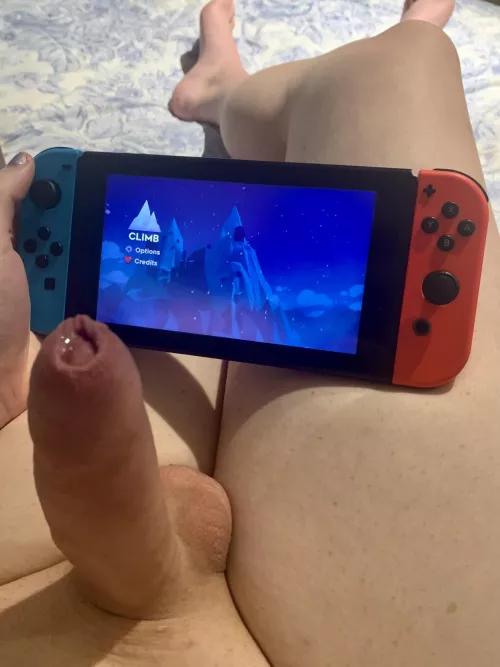 Gamer girl moment by lizardlemur