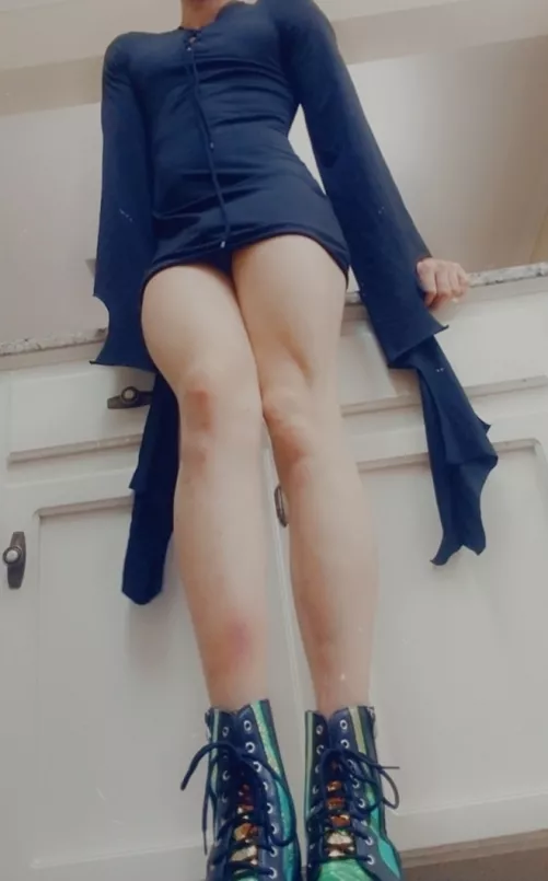 Gawd I cant wait till halloween 🧟‍♀️🧟‍♀️🧟‍♀️ by jocelynnchastity