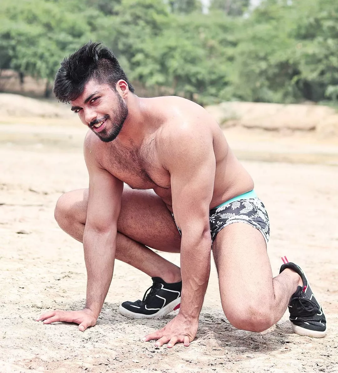 Gay Athlete 💪 From India 🇮🇳 posted by sexymunda1801
