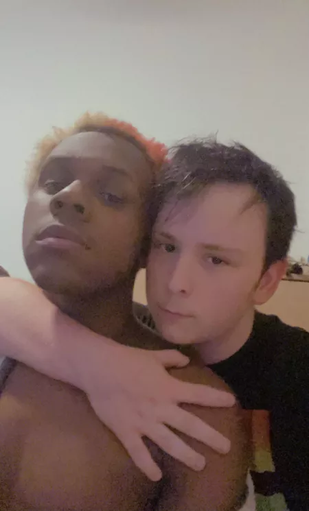 Gay couple by DevyStarburst