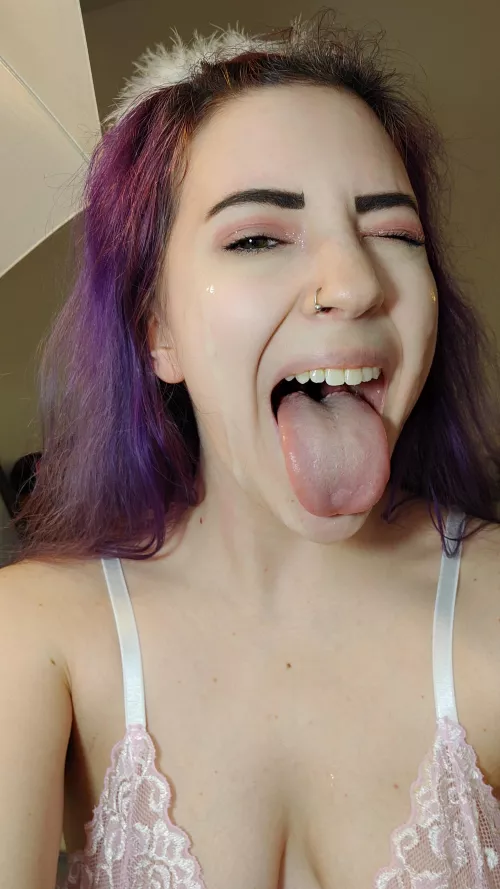 generate me ad revenue on pornhub so I can stay looking like this by LilRedVelvettt