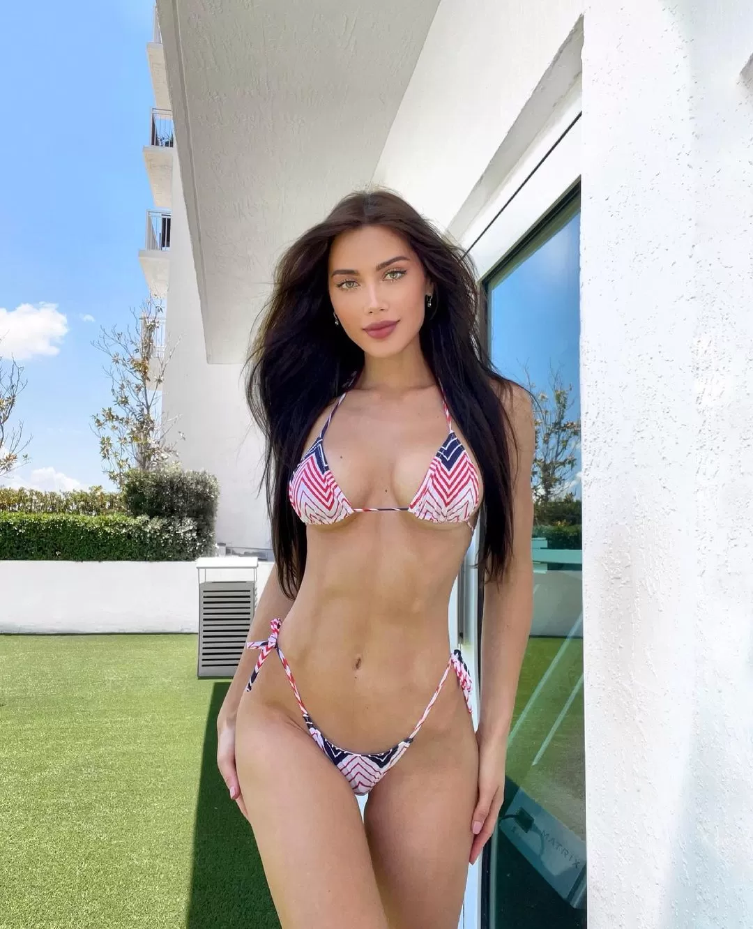 Georgina Mazzeo posted by Packu