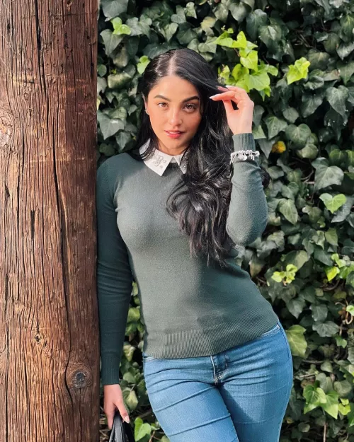 Geraldine Galvan by GlamMetalLion