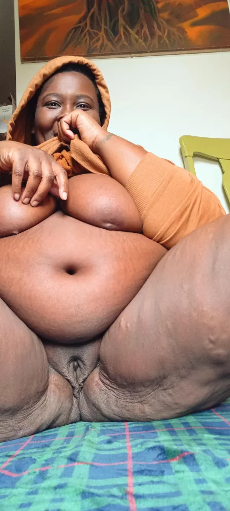 Get between these legs, and you'll smile too by rivers_0f_g0re