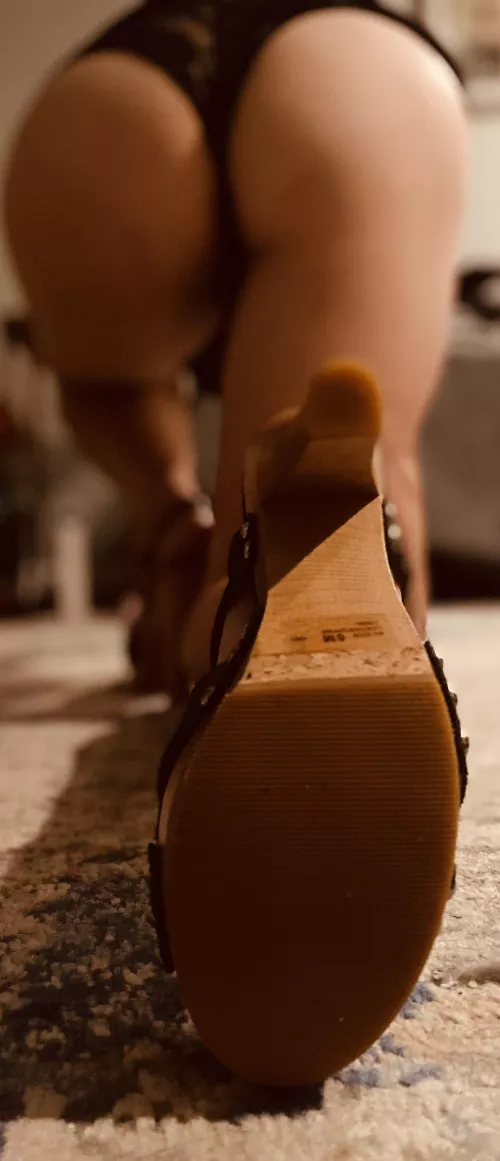 Get ready by HeelsandHips