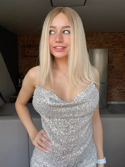 Get your weapon ready for the queen🍑 by Workable_Permission_