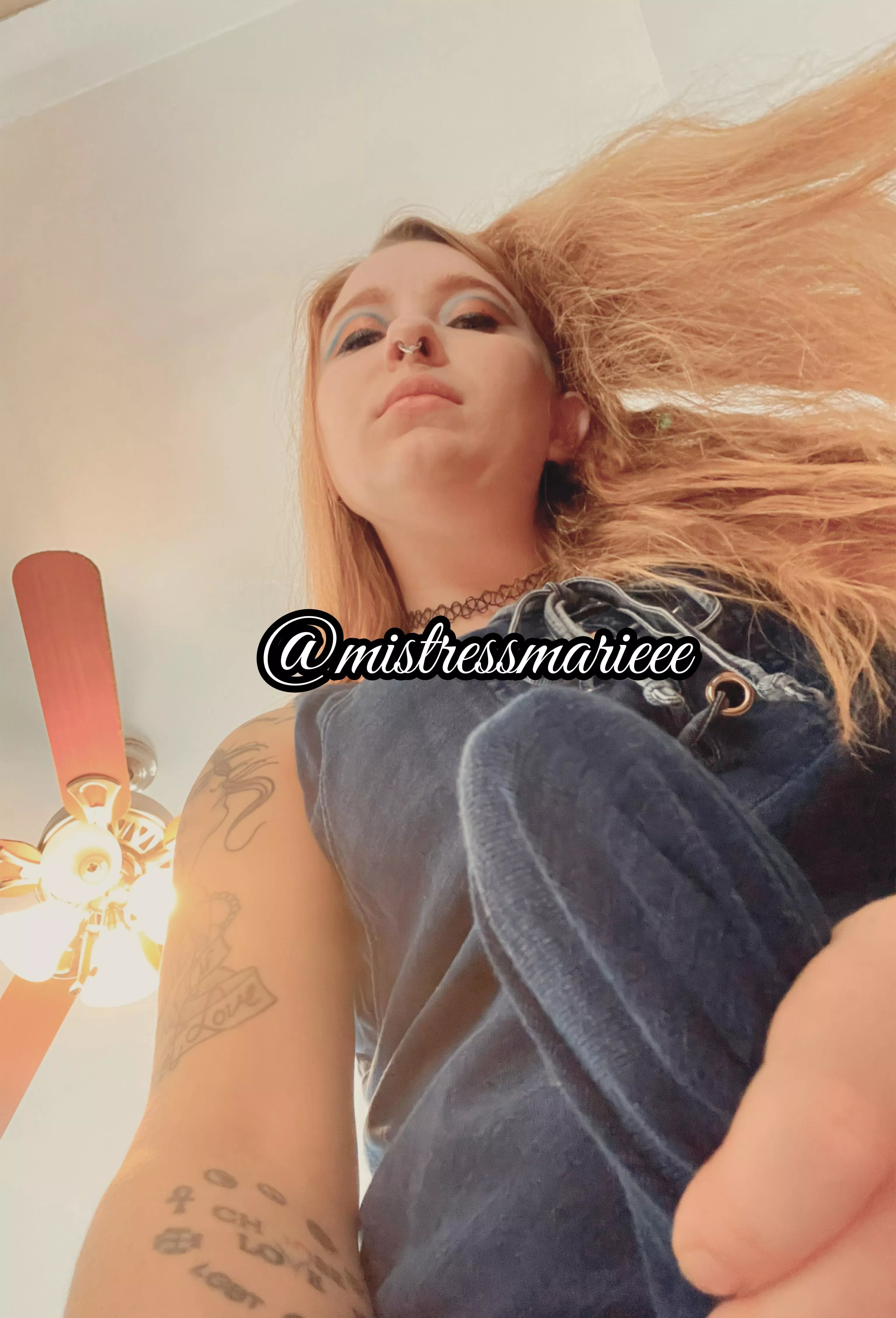 Get yourself ready while I lift up my dress posted by mistressmarieee