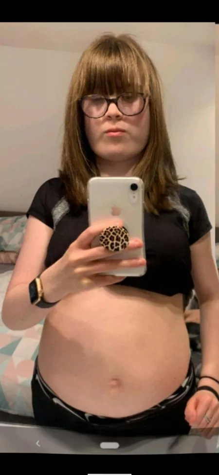 Getting big 🥵 by Horny_boy77