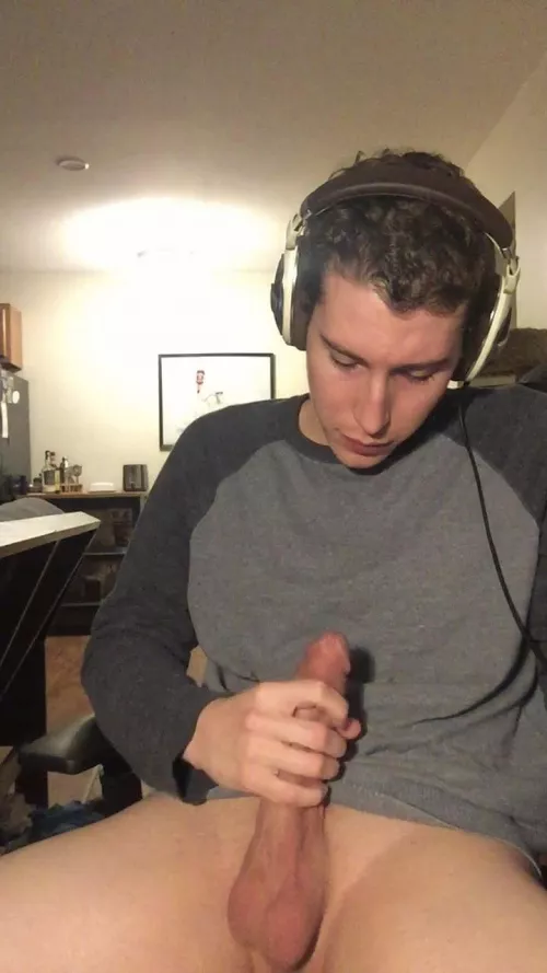 Getting distracted from the game by 420blazeit360daze