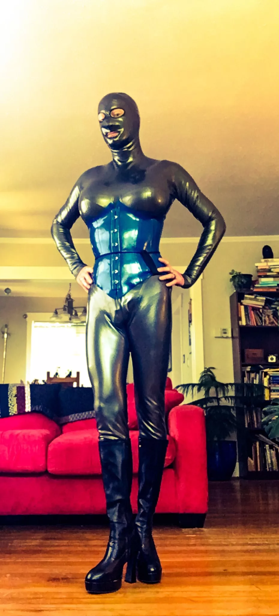 Getting in is so much fun. Taking it off is so hard. And now it can't be repaired. This last catsuit outing was so wonderful. posted by naurotica-xanith