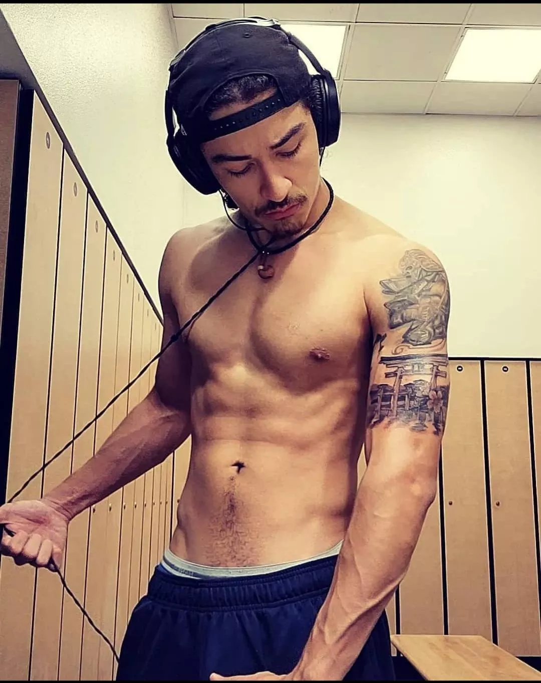 Getting my fitness right 💪🏽 posted by Vinchenzo55