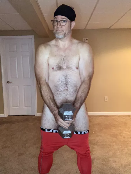 getting (m)y hands on something heavy by secretsinthesuburbs