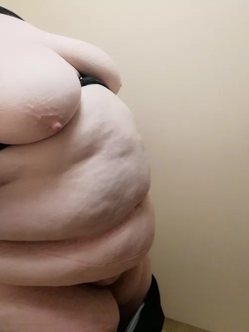 Getting naked at work by WalkWithShadow