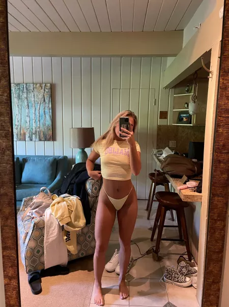 Getting ready for a swim 💗 by alessandranatalia