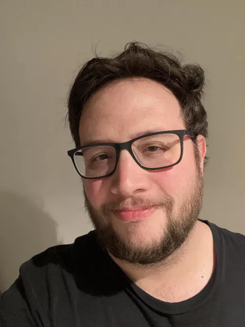 Getting ready for bed and I can’t stop thinking about how I had my first kiss with a guy today and how we had an amazing first date together. Goodnight everyone. by oshgoshjosh