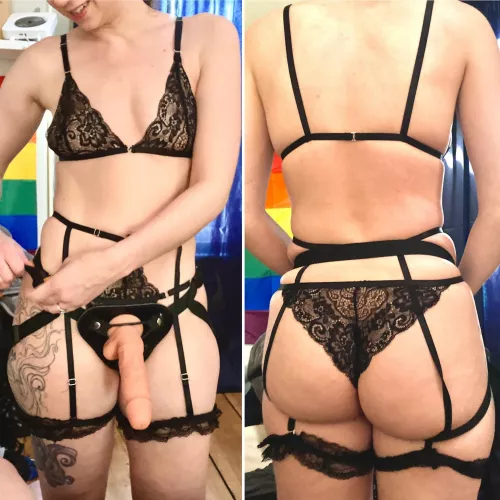 Getting ready for the big show 💖 by plumdahlia