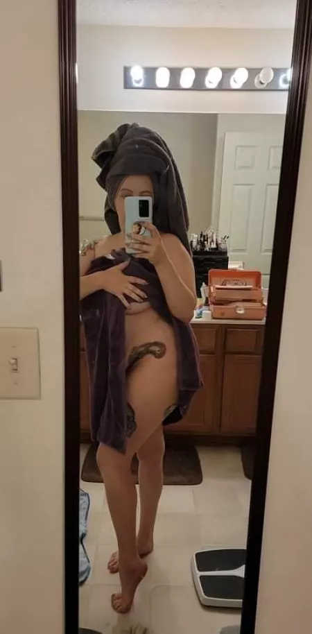 Getting ready for the day by wifejustshowingoff