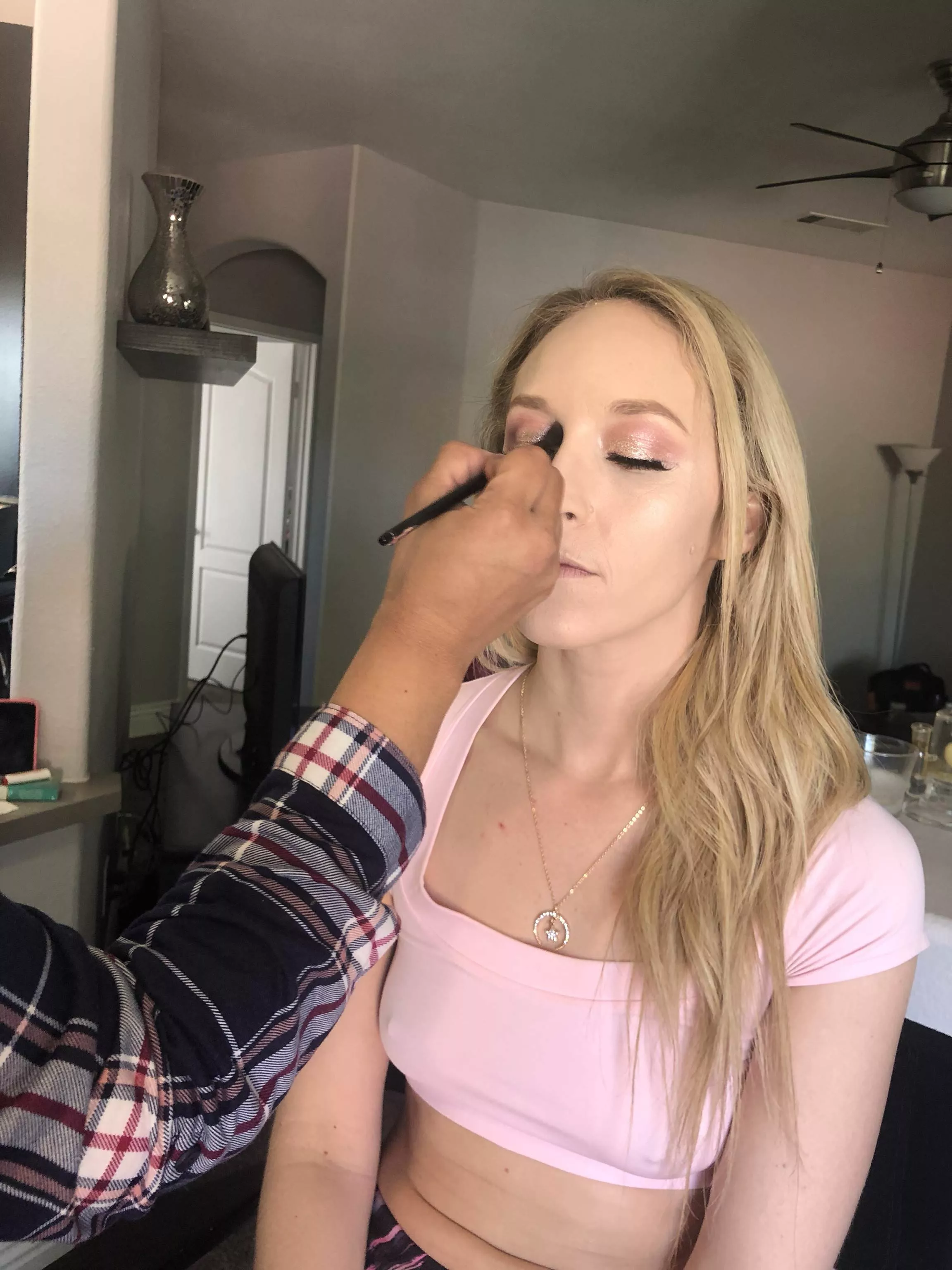 Getting ready for the Pornhub awards 💕 posted by blonde234