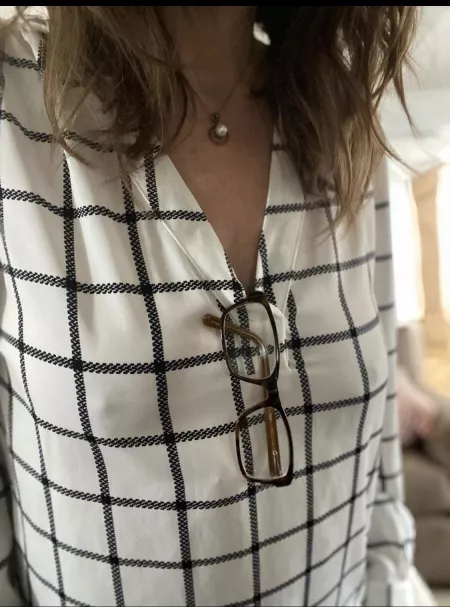 Getting ready for work 54yo by Lynnzertart1