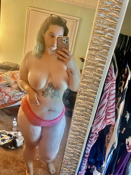 Getting ready for work 😝 by Daisy-girl97