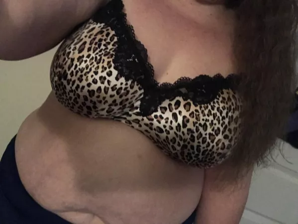 Getting ready for work. Another night fighting Covid. by Naughty_nurse23