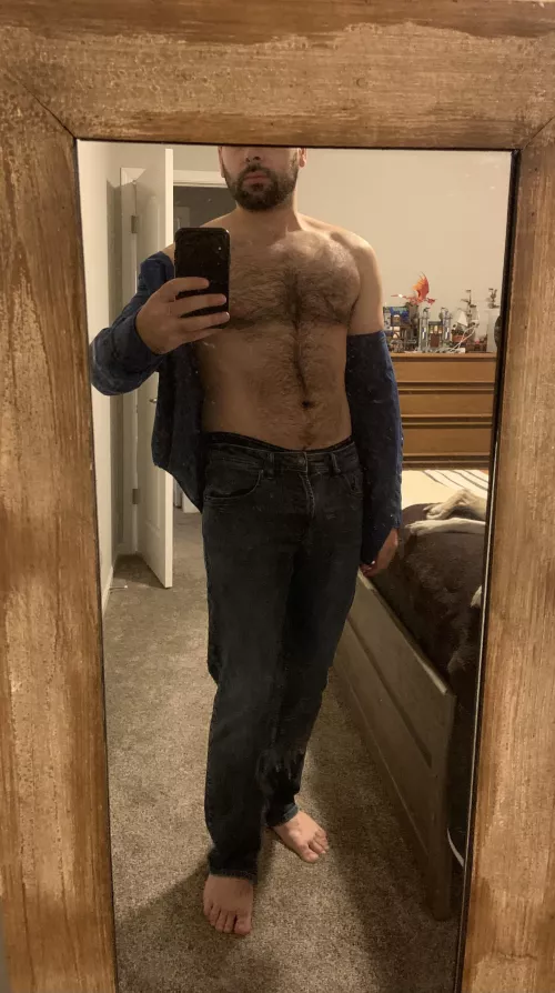 Getting ready for work. Ignore my LEGO 😝 by Felix0825