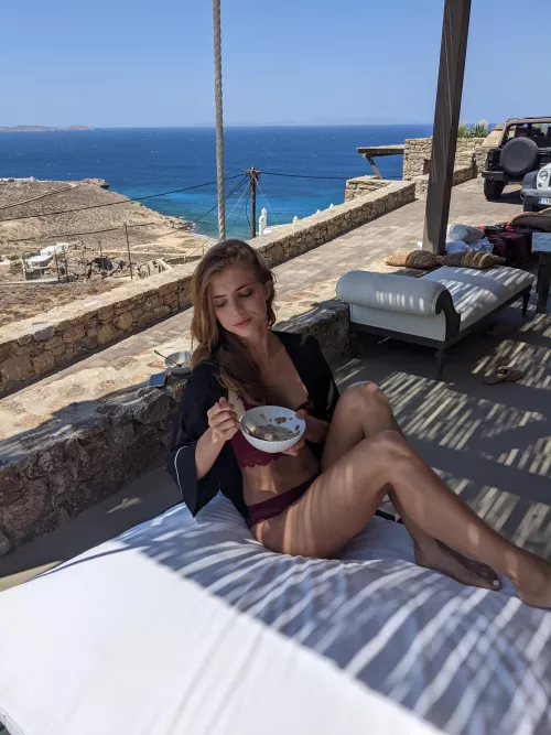 Getting ready to start the week right! by Emelie2021