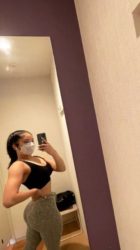 Getting thicker everyday 🥵 by cul8rJPN