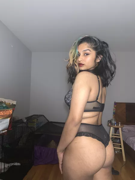 Ghetto Flower🥀 by lilbrownie_bite