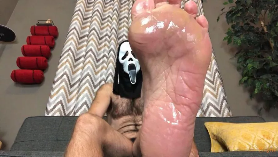 Ghostface Sweaty Foot Worship Gay JOI! MY SCARY SEXY FOOT JOI CLIP!! Enter my bio to see it!!! by AdamCastleFetish