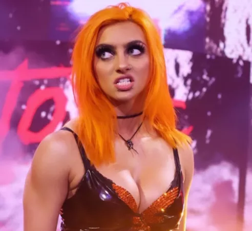 Gigi Dolin looks like such a sexy freaky girl by TittyMasterFiend