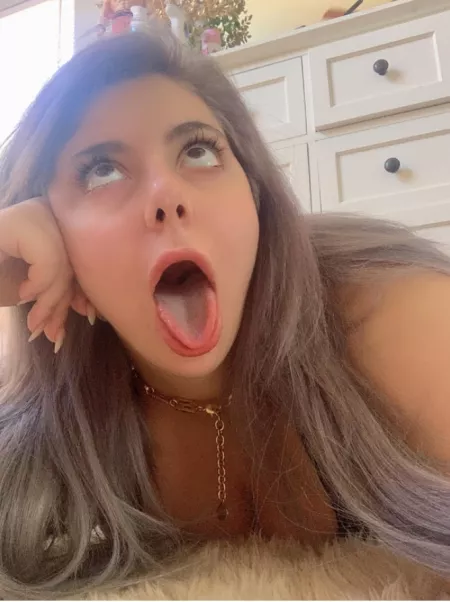 Gimme that yummy by jaywalKER97531