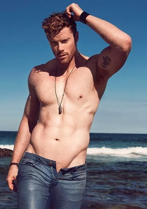 Ginger at the beach posted by menareamazing