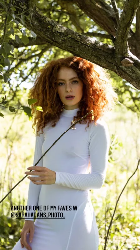 Ginger curls by RoyalArtefakt