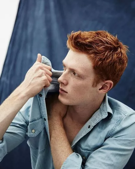 Ginger reaching in by menareamazing