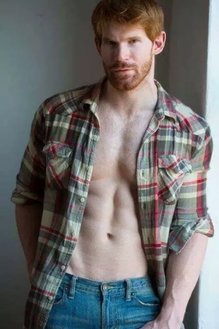 Ginger showing off his chest by menareamazing