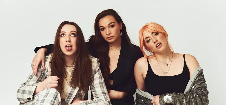 Girl band posted by [deleted]