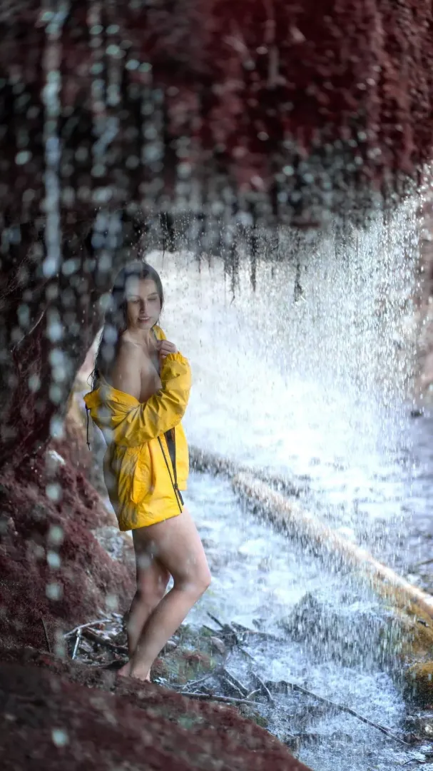 Girl in the Rain posted by Nilljura