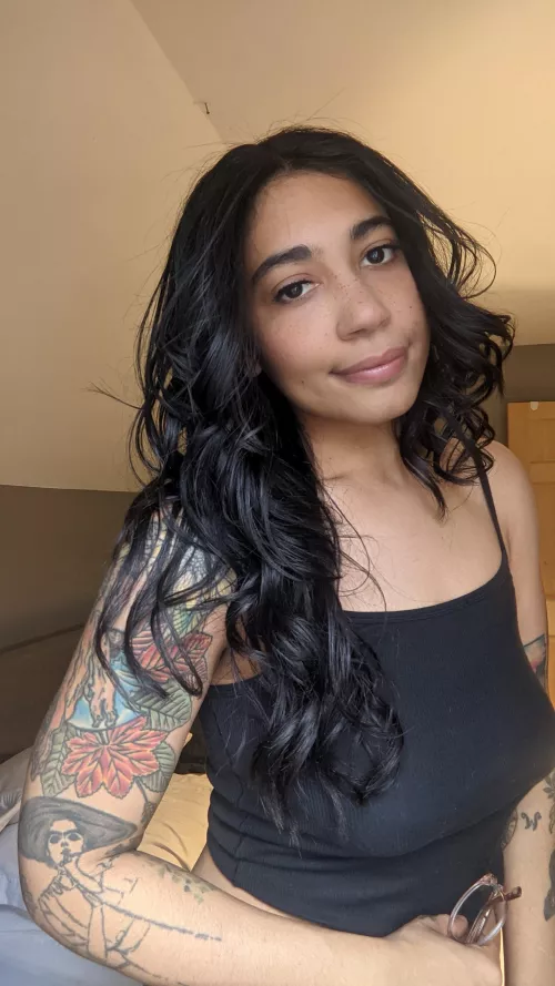 Girlfriend or fuck buddy? by TarooRooot