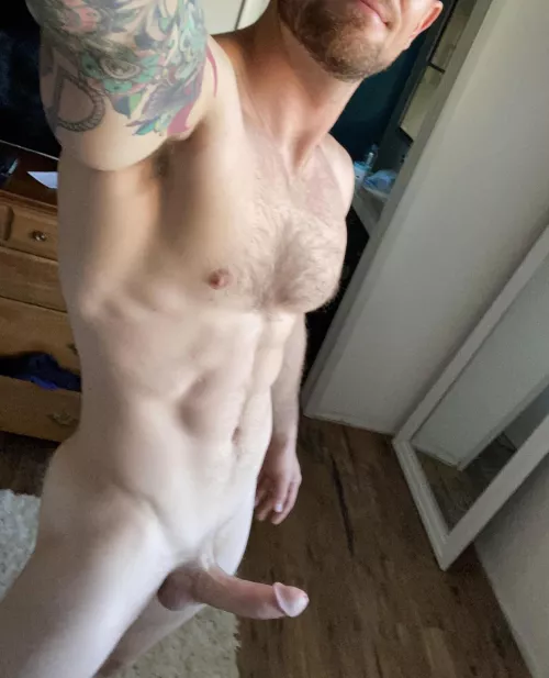 Girls I’m bored af need someone to have a lick by bong36