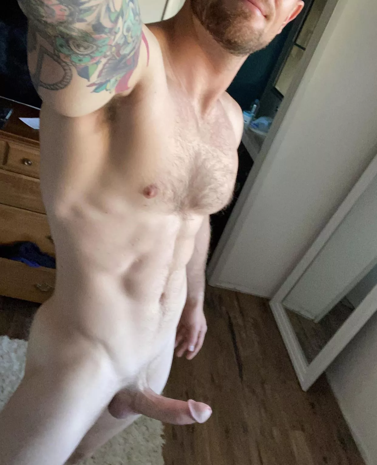 Girls I’m bored af need someone to have a lick posted by bong36