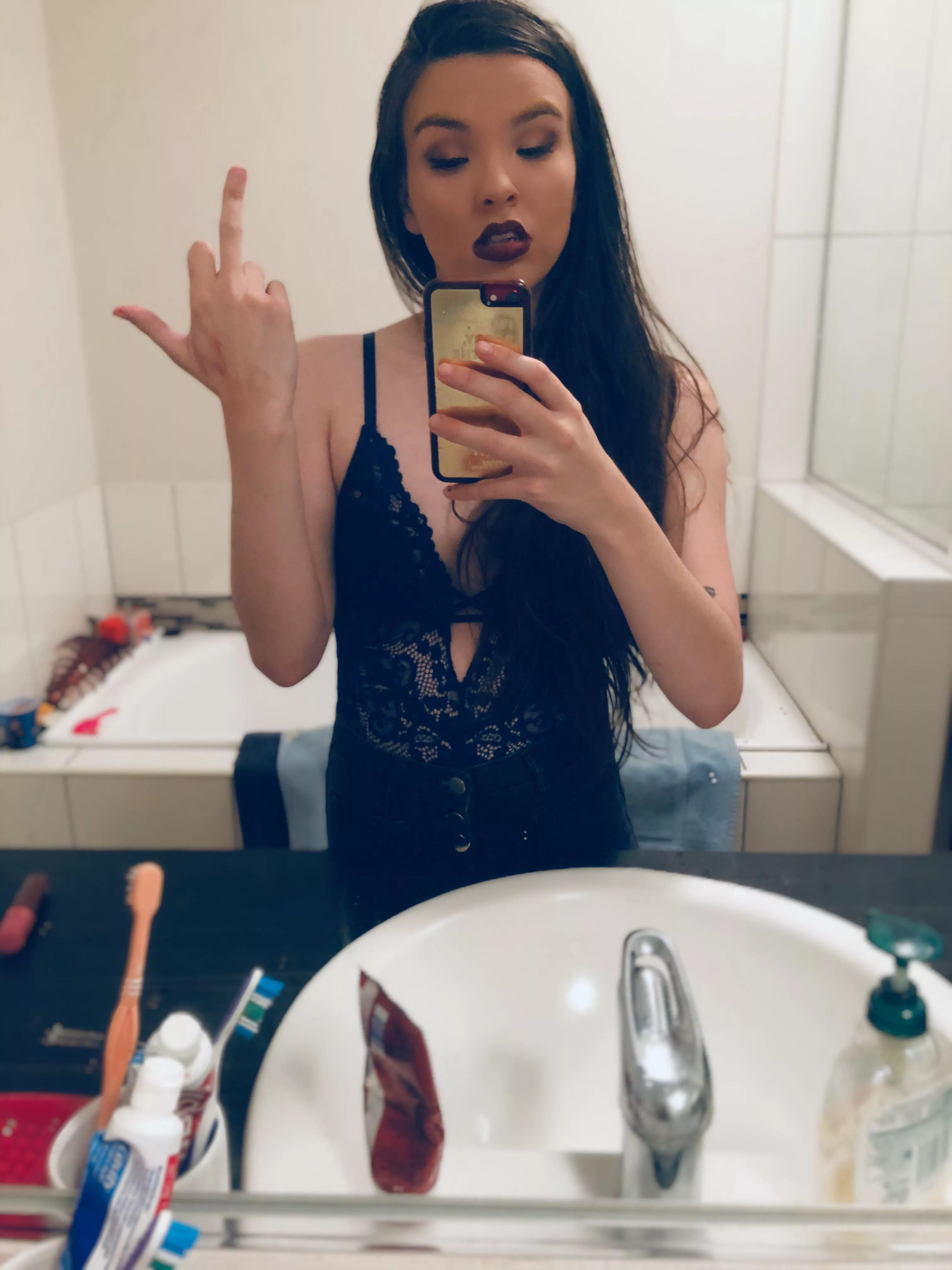 Girls just wanna have fun 💕 posted by WillowsinAugust