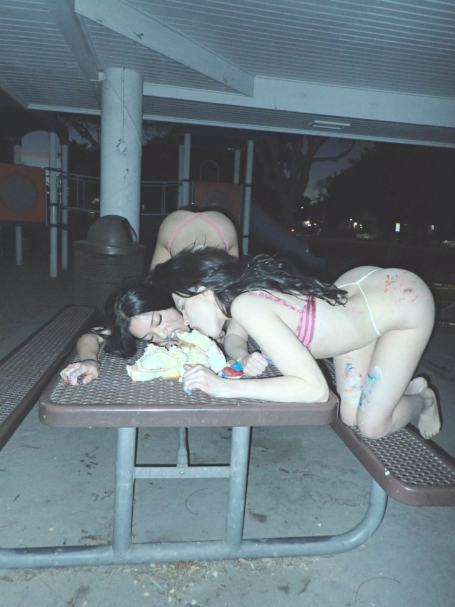 Girls love cake posted by hoodeddoughnut