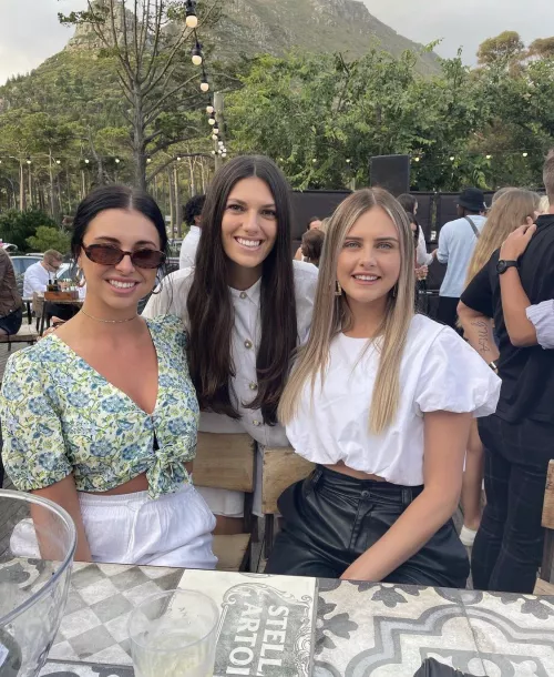 Girls next door by smithersmmm