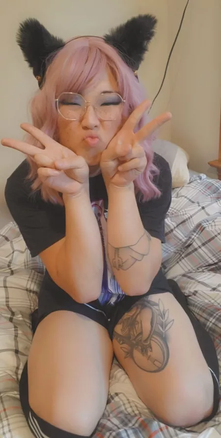 Give head pat or else!!! by ghosty-40hands