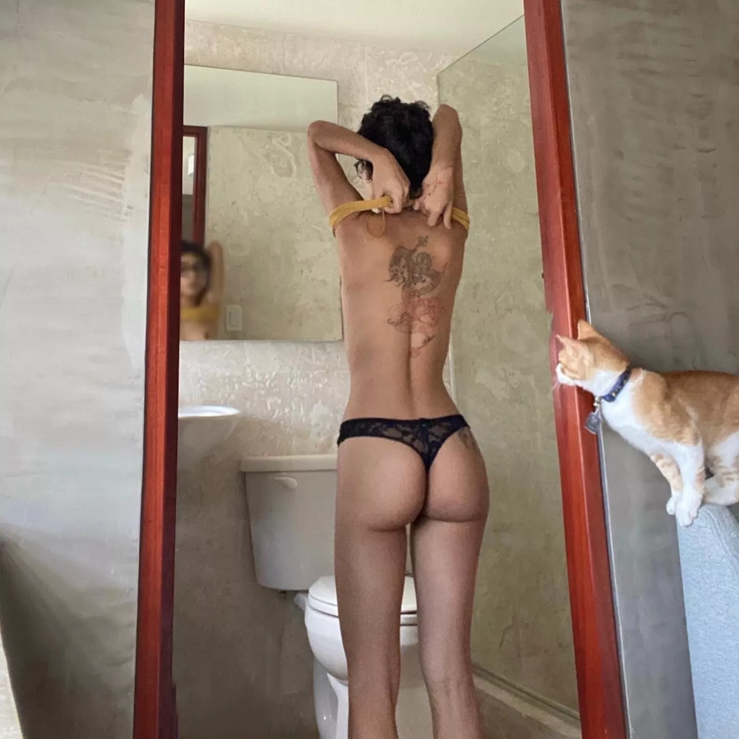 Give it a title 🤪 posted by azula262-