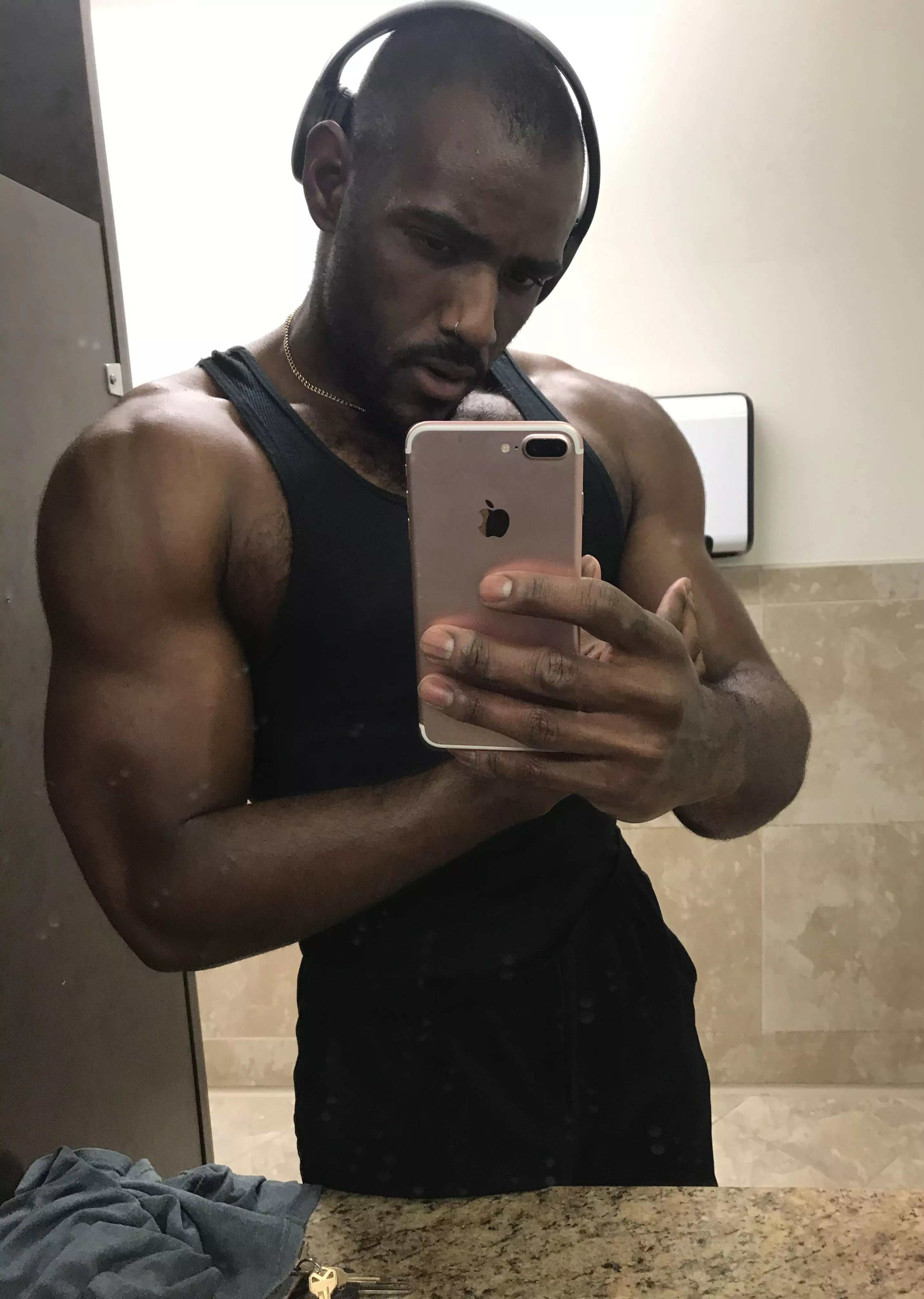 Give it just one kiss posted by justicebba