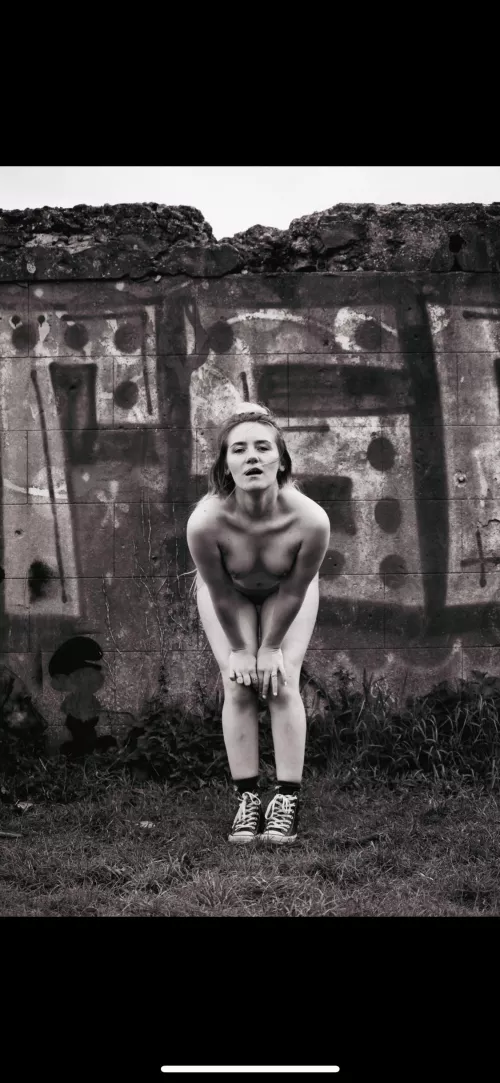 Give me a kiss by LukeWPortraits