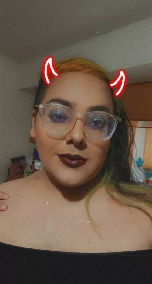 Give me attention? by Mediumthicc96